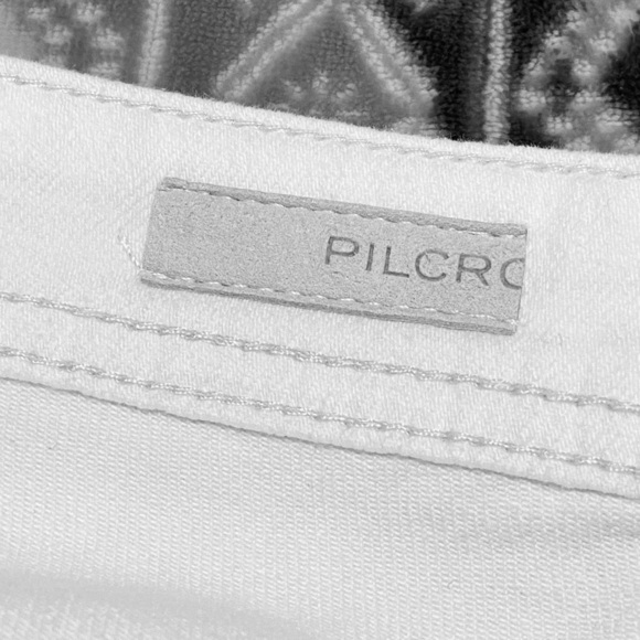 Anthropologie Pilcro Mid Rise Distressed Fit Boyfriend Jeans White Size 25 x 29” - Picture 5 of 14